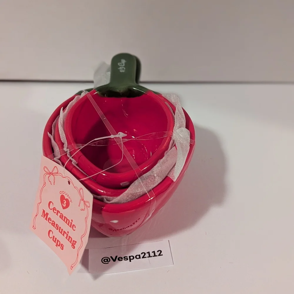 Target Bullseye Playground Summer Strawberry Measuring Cup 3 Pc Strawberries